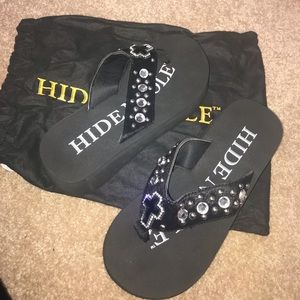 Hide N Soul Bling/Rhinestone Flip Flops